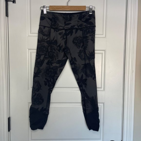 Lululemon Practice Daily Crop Leggings Women's Size 6 Brisk Bloom Black Soot - Picture 4 of 14